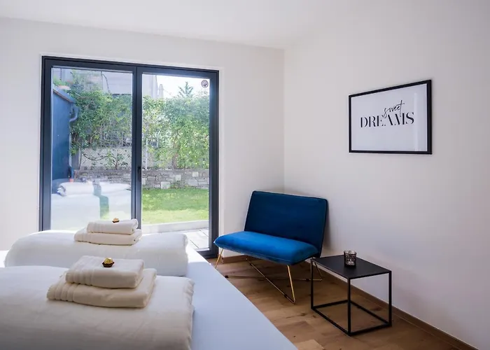 Moderne Wohnung Mit Terrasse