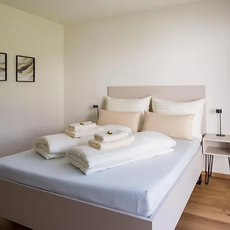Moderne Wohnung Mit Terrasse Innsbruck Exterior foto
