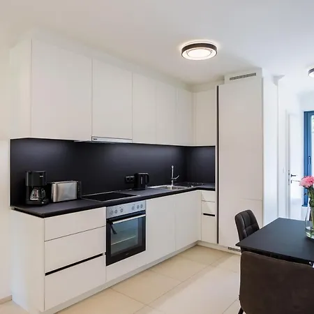Moderne Wohnung Mit Terrasse Innsbruck Exterior foto